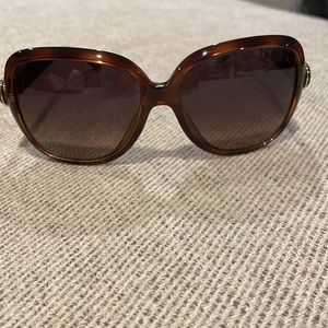 Chloe tortoise shell sunglasses + case